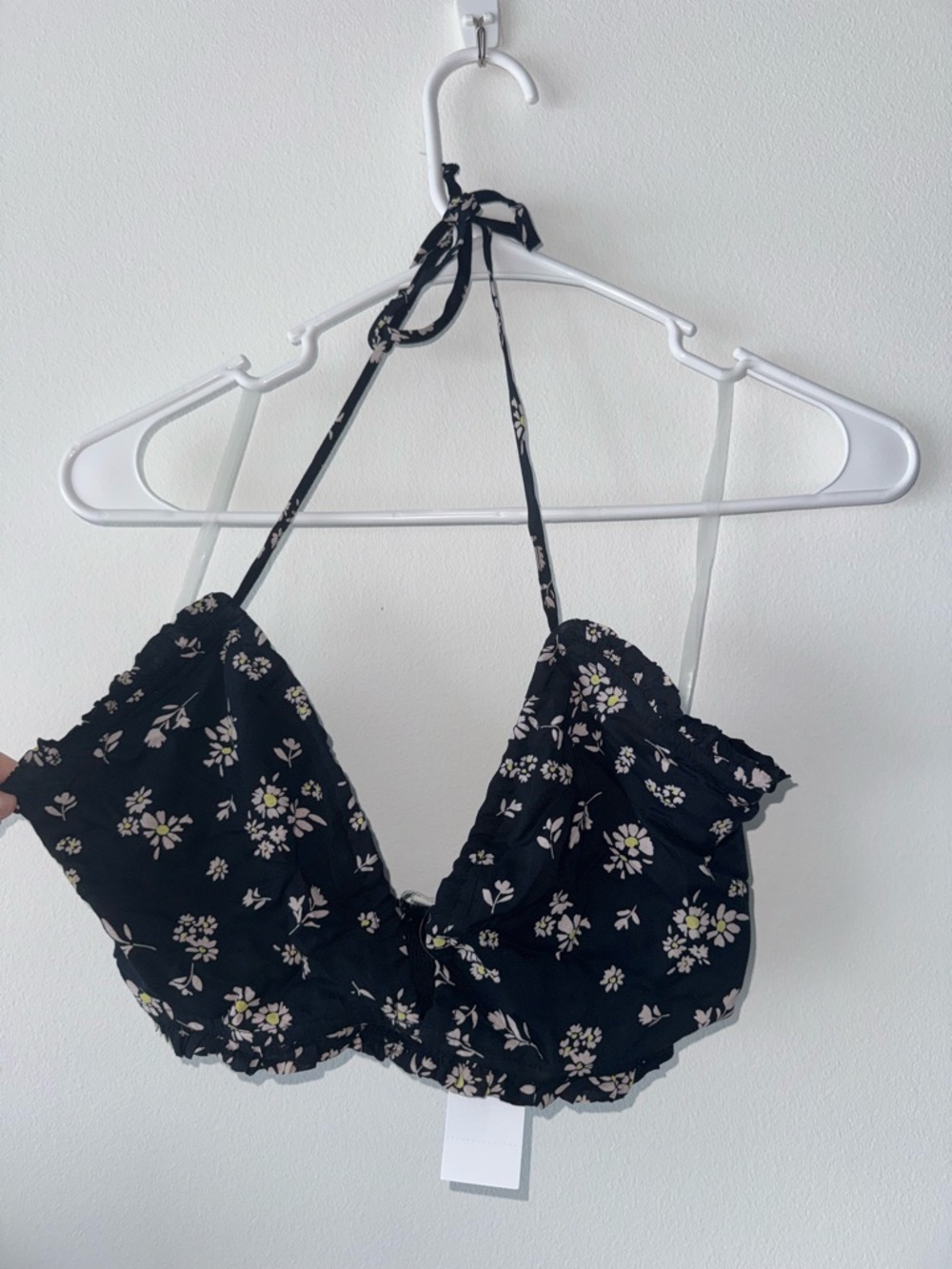 American Eagle Outfitters Black Floral Halter Crop Top
